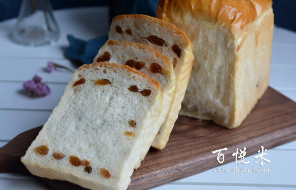 波蘭種葡萄干吐司,柔軟口感又好,做法簡單,想吃吐司輕輕松松